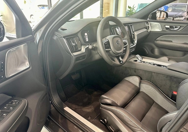 Volvo S60 cena 248500 przebieg: 5, rok produkcji 2024 z Szczecin małe 37